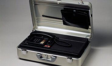 Mobile phone "NATELport" in aluminium case, 1978