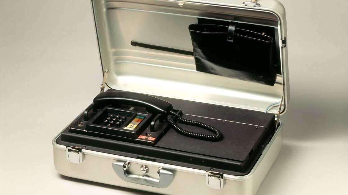 Mobile phone "NATELport" in aluminium case, 1978